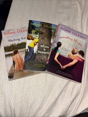 Bundle of Susane Colasanti books Teen/YA books